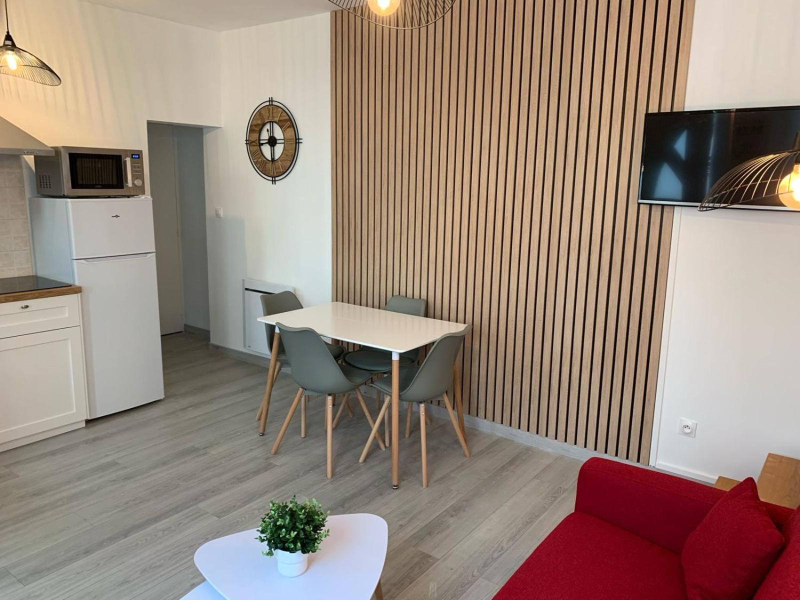 Apartment Proche Aeroport - Ligne 14 *